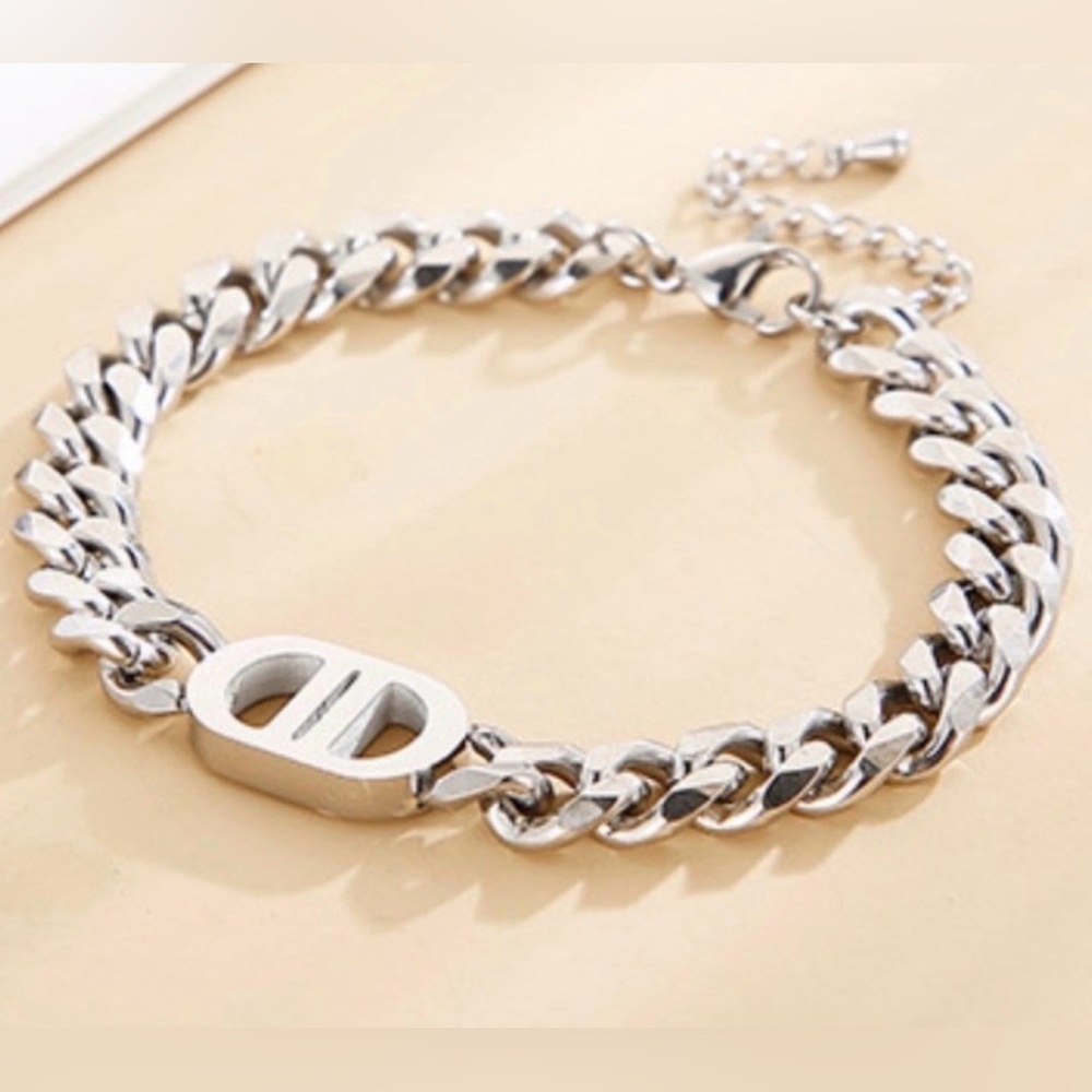 Silver Cuban Link Chain Necklace and Bracelet Set – Chunky Unisex Jewelry - Picture 3 of 5